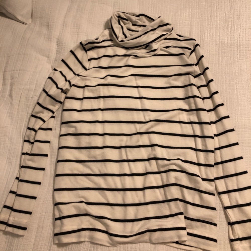 Off white striped turtleneck